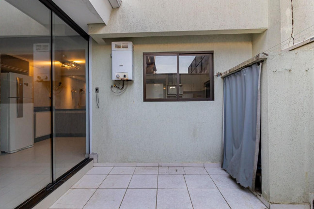 Imagem Casa com 3 Quartos à Venda, 135 m² em Jardim Das Américas - Curitiba Imagem Casa com 3 Quartos à Venda, 135 m² em Jardim Das Américas - Curitiba