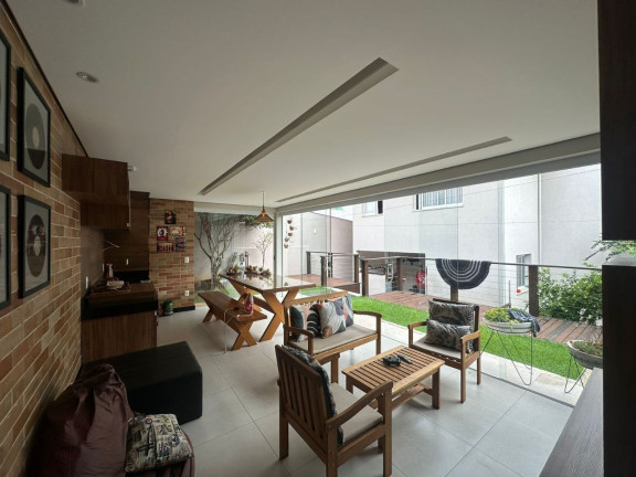 Imagem Casa com 3 Quartos à Venda, 360 m² em Cabral - Contagem Imagem Casa com 3 Quartos à Venda, 360 m² em Cabral - Contagem