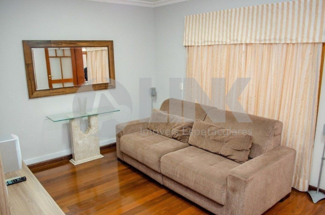Imagem Casa com 5 Quartos à Venda, 550 m² em Chácara Das Pedras - Porto Alegre Imagem Casa com 5 Quartos à Venda, 550 m² em Chácara Das Pedras - Porto Alegre