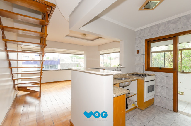 Imagem Imóvel com 3 Quartos à Venda, 195 m² em Jardim Itu - Porto Alegre Imagem Imóvel com 3 Quartos à Venda, 195 m² em Jardim Itu - Porto Alegre