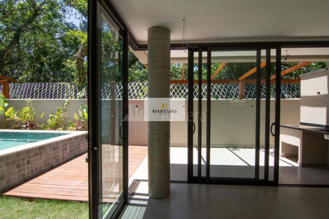 Imagem Casa com 3 Quartos à Venda, 202 m² em Camburi - São Sebastião