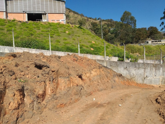 Imagem Imóvel para Alugar ou Temporada, 4.281 m² em Serpa - Caieiras Imagem Imóvel para Alugar ou Temporada, 4.281 m² em Serpa - Caieiras