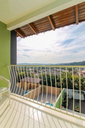 Imagem Casa com 3 Quartos à Venda, 193 m² em Espírito Santo - Porto Alegre