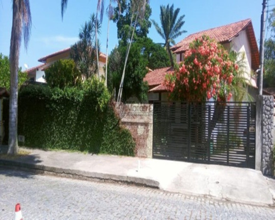 Imagem Casa com 3 Quartos à Venda, em Itaipu - Niterói Imagem Casa com 3 Quartos à Venda, em Itaipu - Niterói