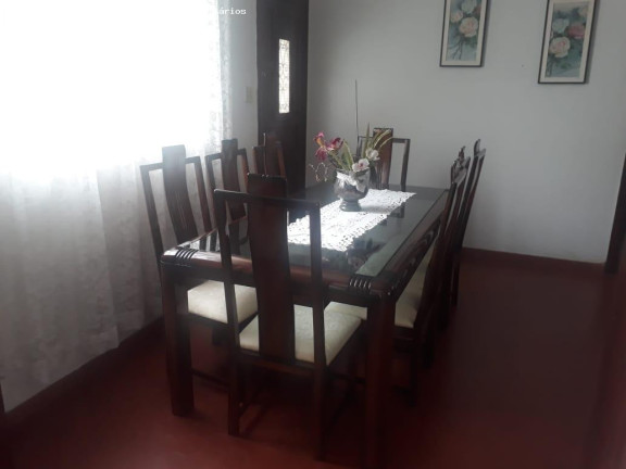 Imagem Casa com 3 Quartos à Venda, 220 m² em Vila Bastos - Santo André
