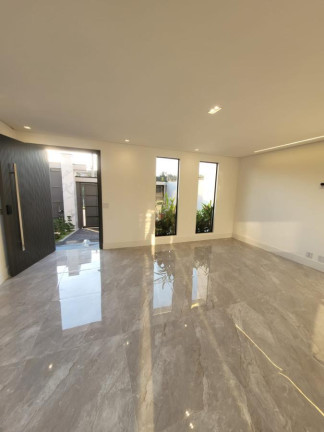 Imagem Casa com 4 Quartos à Venda, 157 m² em Villas Do Jaguari - Santana De Parnaíba Imagem Casa com 4 Quartos à Venda, 157 m² em Villas Do Jaguari - Santana De Parnaíba