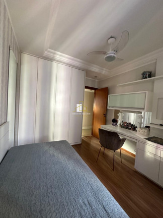 Imagem Imóvel com 3 Quartos à Venda, 180 m² em Praia Da Costa - Vila Velha Imagem Imóvel com 3 Quartos à Venda, 180 m² em Praia Da Costa - Vila Velha