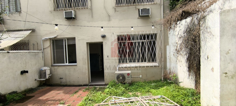 Imagem Apartamento com 2 Quartos à Venda, 77 m² em Menino Deus - Porto Alegre Imagem Apartamento com 2 Quartos à Venda, 77 m² em Menino Deus - Porto Alegre