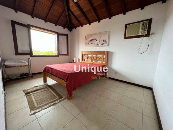 Imagem Casa com 5 Quartos à Venda, 300 m² em Ferradura - Armação Dos Búzios Imagem Casa com 5 Quartos à Venda, 300 m² em Ferradura - Armação Dos Búzios