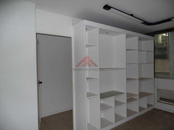Sala Comercial à Venda, 38 m² em Centro - Niterói