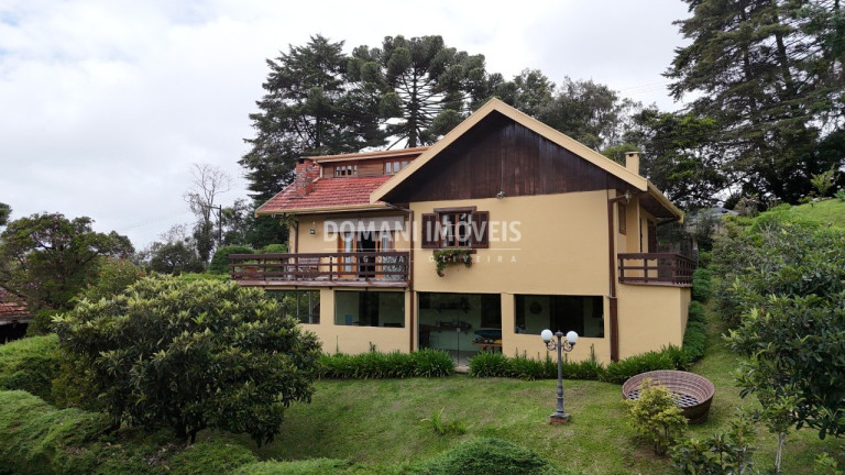 Imagem Casa com 4 Quartos à Venda, 121 m² em Região Do Vale Encantado - Campos Do Jordão