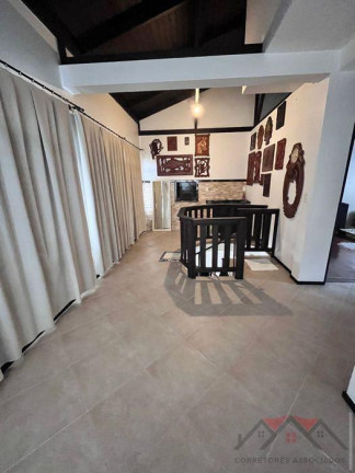 Imagem Sobrado com 3 Quartos à Venda,  em Saguaçu - Joinville