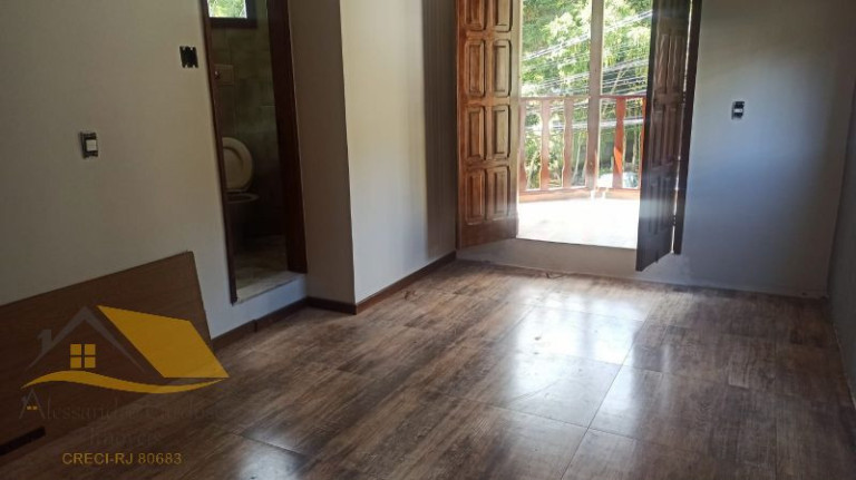 Imagem Apartamento com 5 Quartos à Venda, 210 m²