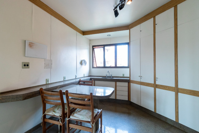 Imagem Apartamento com 3 Quartos à Venda, 325 m² em Moema - São Paulo