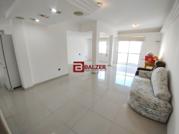 Apartamento com 2 Quartos à Venda, 130 m² em Centro - Florianópolis