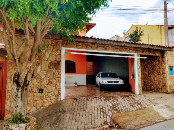 Sobrado com 3 Quartos à Venda, 143 m² em Vila Perracini - Poá