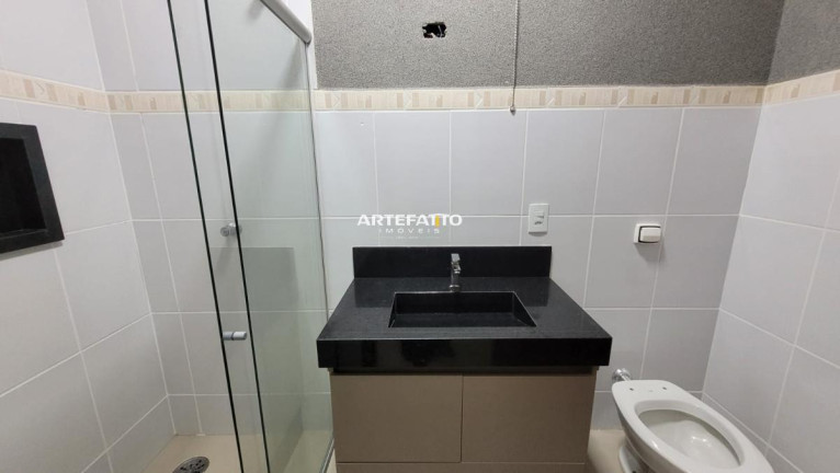 Imagem Casa com 3 Quartos à Venda, 250 m²