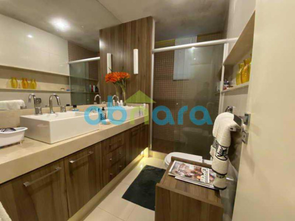 Imagem Apartamento com 3 Quartos à Venda, 220 m² em Copacabana - Rio De Janeiro Imagem Apartamento com 3 Quartos à Venda, 220 m² em Copacabana - Rio De Janeiro