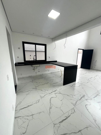 Imagem Casa com 3 Quartos à Venda, 130 m² em Vila Petrópolis - Atibaia Imagem Casa com 3 Quartos à Venda, 130 m² em Vila Petrópolis - Atibaia