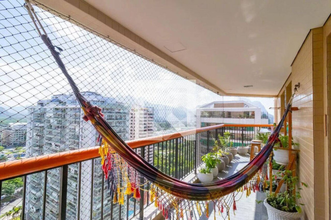 Imagem Apartamento com 3 Quartos à Venda, 115 m² em Barra Da Tijuca - Rio De Janeiro