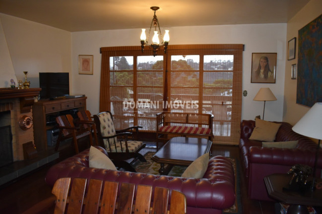 Imagem Imóvel com 3 Quartos à Venda, 163 m² em Região De Capivari - Campos Do Jordão Imagem Imóvel com 3 Quartos à Venda, 163 m² em Região De Capivari - Campos Do Jordão