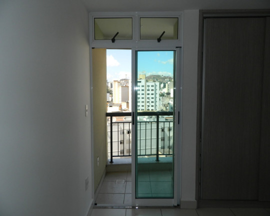Imagem Imóvel com 1 Quarto para Alugar, 38 m² em São Mateus - Juiz De Fora Imagem Imóvel com 1 Quarto para Alugar, 38 m² em São Mateus - Juiz De Fora
