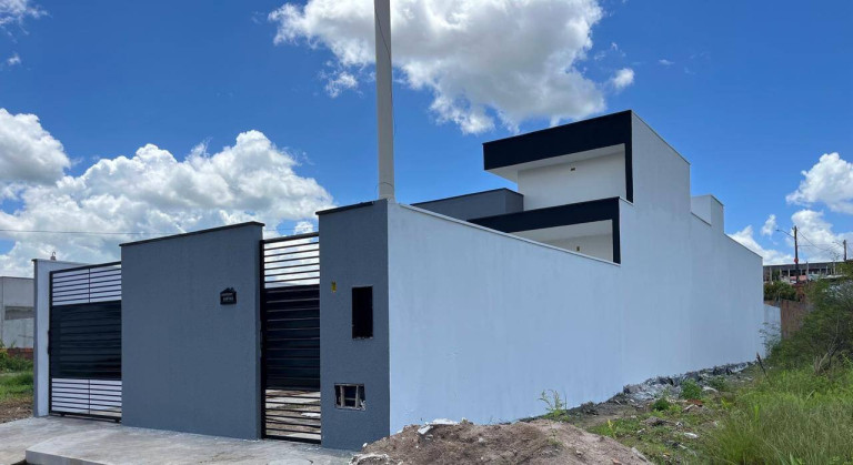 Imagem Casa com 2 Quartos à Venda, 202 m² em Gabriela - Feira De Santana