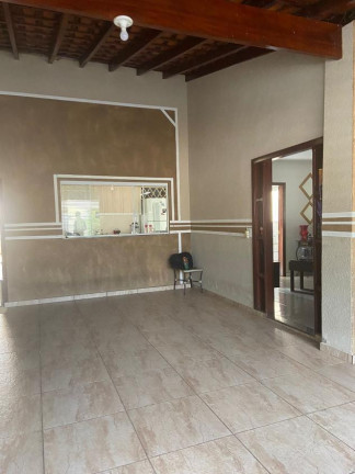Imagem Sobrado com 4 Quartos à Venda, 300 m² em Junqueira - Lins