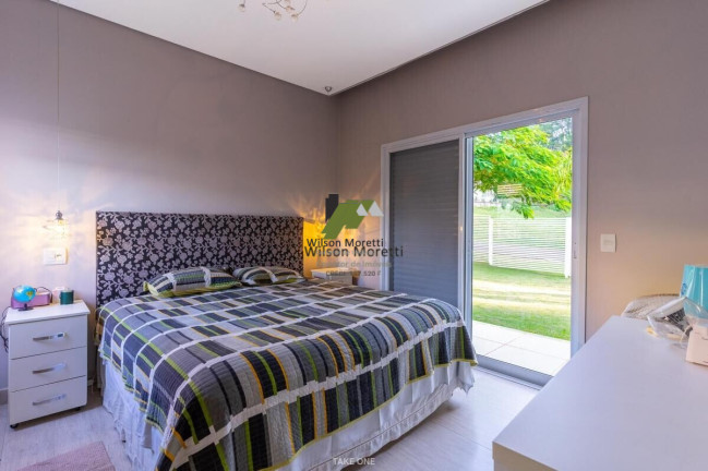 Imagem Casa com 3 Quartos à Venda, 313 m²