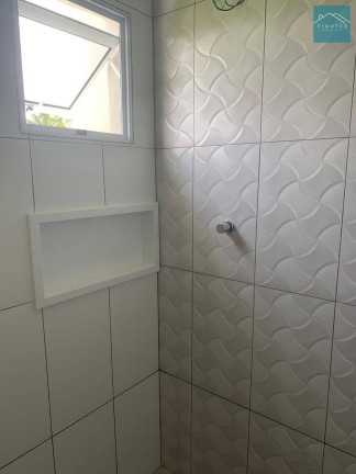Imagem Casa com 2 Quartos à Venda, 71 m²