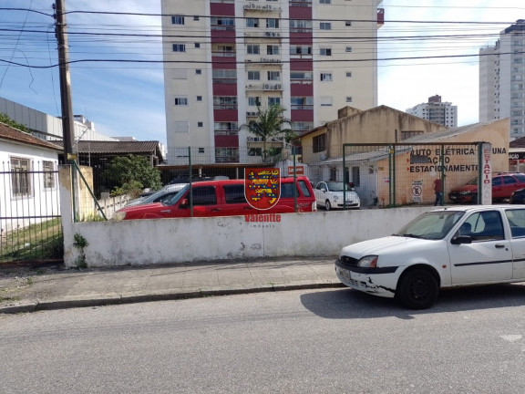 Imagem Terreno à Venda, 300 m² em Estreito - Florianópolis Imagem Terreno à Venda, 300 m² em Estreito - Florianópolis