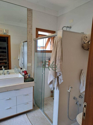 Imagem Casa com 3 Quartos à Venda, 293 m² em Golf Village - Carapicuíba Imagem Casa com 3 Quartos à Venda, 293 m² em Golf Village - Carapicuíba