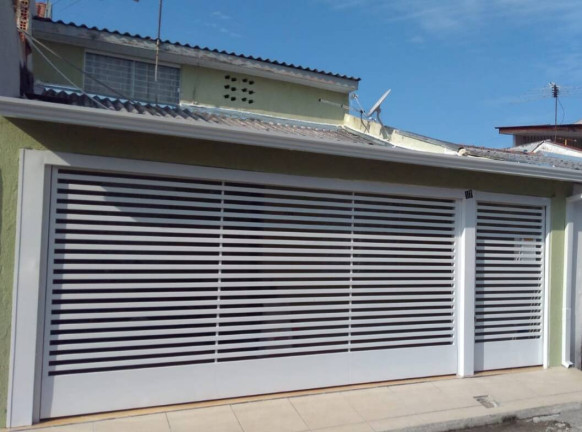 Casa com 2 Quartos à Venda, 61 m² em Sítio Cercado - Curitiba