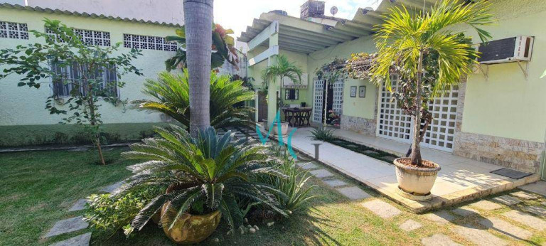 Imagem Casa com 4 Quartos à Venda, 197 m² em Curicica - Rio De Janeiro Imagem Casa com 4 Quartos à Venda, 197 m² em Curicica - Rio De Janeiro