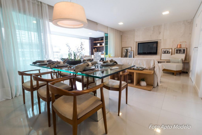 Apartamento com 3 Quartos à Venda, 138 m² em Guararapes - Fortaleza