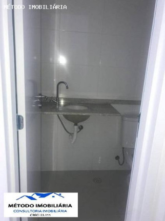 Imagem Apartamento com 2 Quartos à Venda, 47 m² em Vila Palmares - Santo André