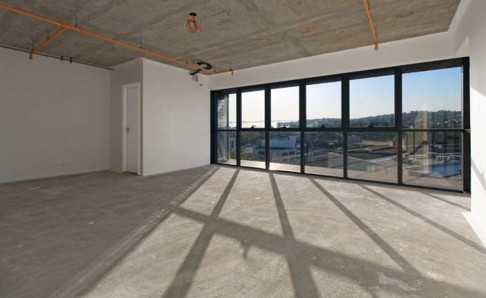 Sala Comercial à Venda,  em Tristeza - Porto Alegre