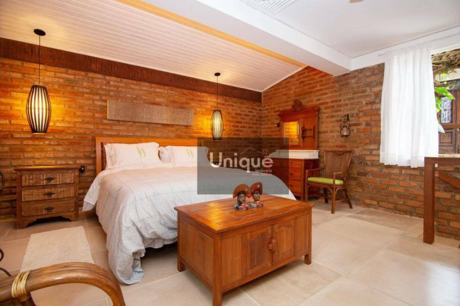 Imagem Casa com 7 Quartos à Venda, 454 m² em Ferradura - Armação Dos Búzios Imagem Casa com 7 Quartos à Venda, 454 m² em Ferradura - Armação Dos Búzios