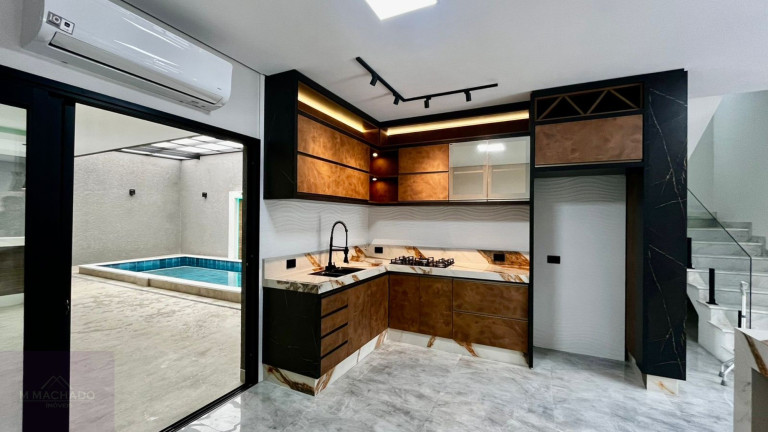 Casa com 3 Quartos à Venda, 227 m² em Balneário Praia De Leste - Pontal Do Paraná