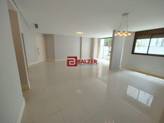Imagem Apartamento com 3 Quartos à Venda, 237 m² em Centro - Florianópolis Imagem Apartamento com 3 Quartos à Venda, 237 m² em Centro - Florianópolis