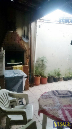 Imagem Casa com 2 Quartos à Venda, em Vila Zeze - Jacareí Imagem Casa com 2 Quartos à Venda, em Vila Zeze - Jacareí