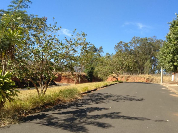 Imagem Terreno à Venda, 125 m² em Centro - Getulina Imagem Terreno à Venda, 125 m² em Centro - Getulina