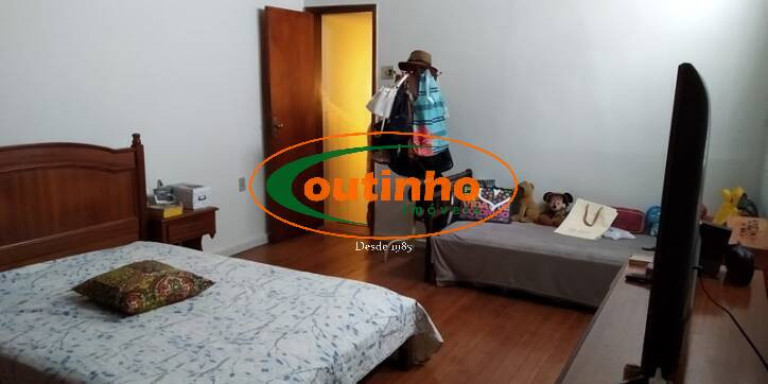 Imagem Casa com 3 Quartos à Venda, 226 m² em Vila Isabel - Rio De Janeiro Imagem Casa com 3 Quartos à Venda, 226 m² em Vila Isabel - Rio De Janeiro