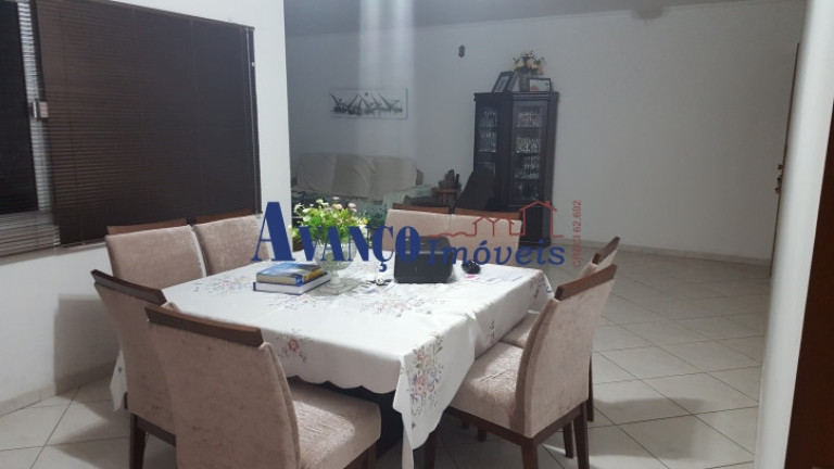 Apartamento com 3 Quartos à Venda, 240 m² em Centro - Jundiaí