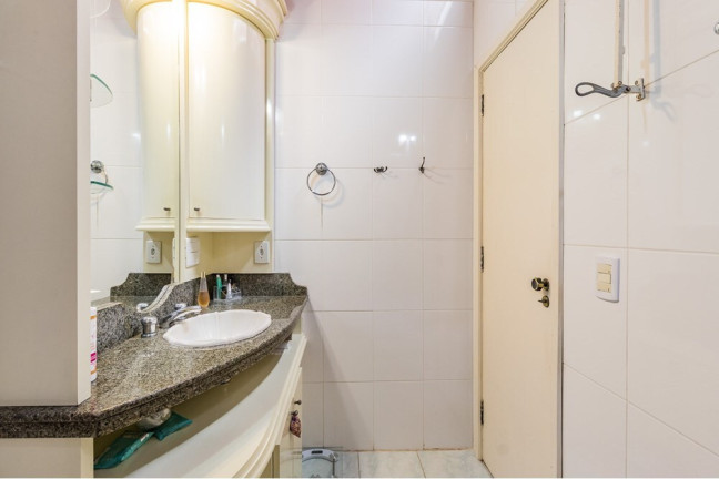 Imagem Casa de Condomínio com 3 Quartos à Venda, 109 m² em Teresópolis - Porto Alegre