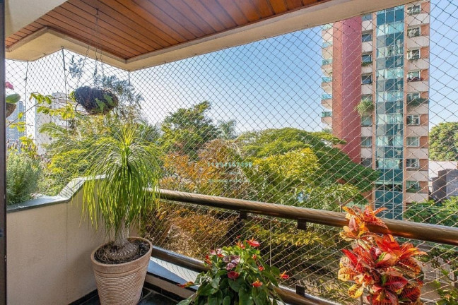 Imagem Apartamento com 3 Quartos à Venda, 200 m² em Indianópolis - São Paulo Imagem Apartamento com 3 Quartos à Venda, 200 m² em Indianópolis - São Paulo