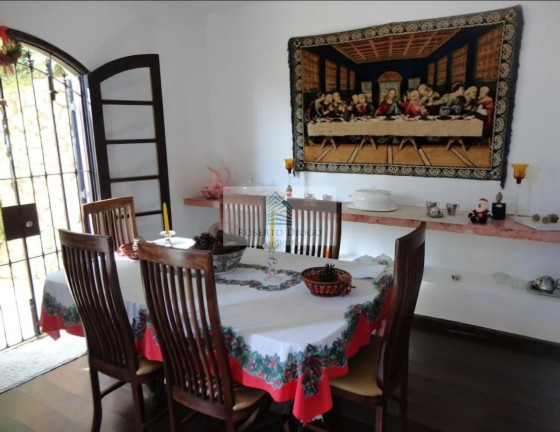 Imagem Casa com 4 Quartos à Venda, 330 m² em Santa Rosa - Niterói Imagem Casa com 4 Quartos à Venda, 330 m² em Santa Rosa - Niterói