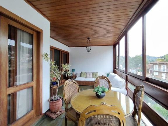 Imagem Imóvel com 3 Quartos à Venda, 164 m² em Tijuca - Teresópolis