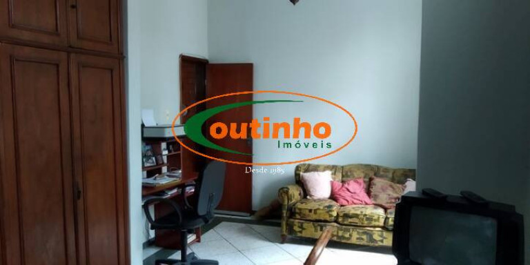 Imagem Casa com 3 Quartos à Venda, 226 m² em Vila Isabel - Rio De Janeiro Imagem Casa com 3 Quartos à Venda, 226 m² em Vila Isabel - Rio De Janeiro