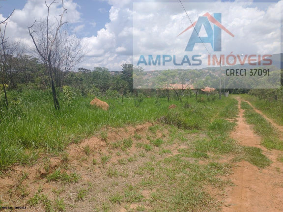 Chácara à Venda, 2.000 m² em Araças 1º Seção - Mateus Leme